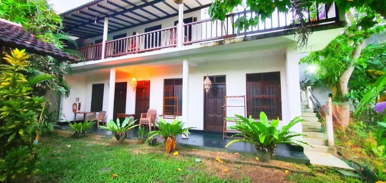 Hotel Sundance Surf Coconut Point Weligama Exterior foto